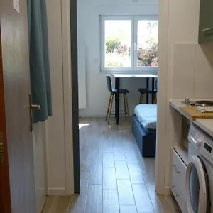 Studio Et Bureau Propre, Fonctionnel Appartement